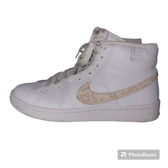 Nike women\'s size 7.5 DD9666-100